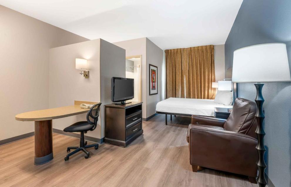 Extended Stay America Suites - Indianapolis - Airport - W Southern Ave Kültér fotó